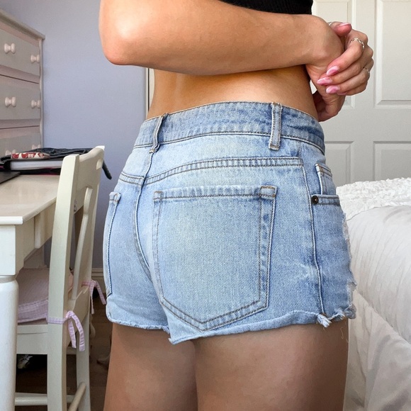 Distressed Light Wash Button Up Denim Shorts - Picture 2 of 5